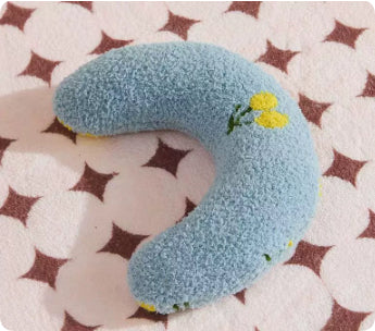 Cozy Pet Neck Pillow — U-Shaped Sleep Support for Cats & Small Dogs
